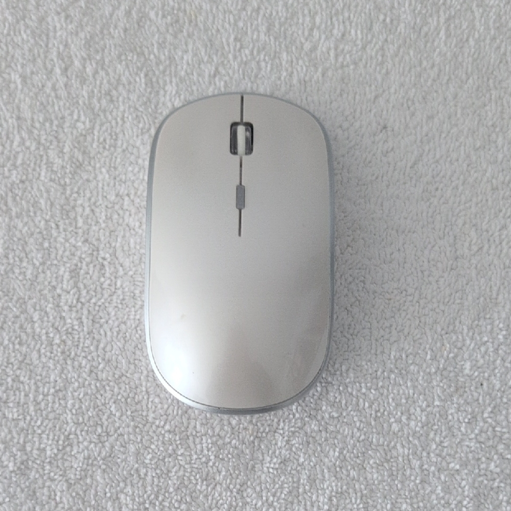 Wireless Silver Keyboard and Mouse Set - Picture 6 of 8